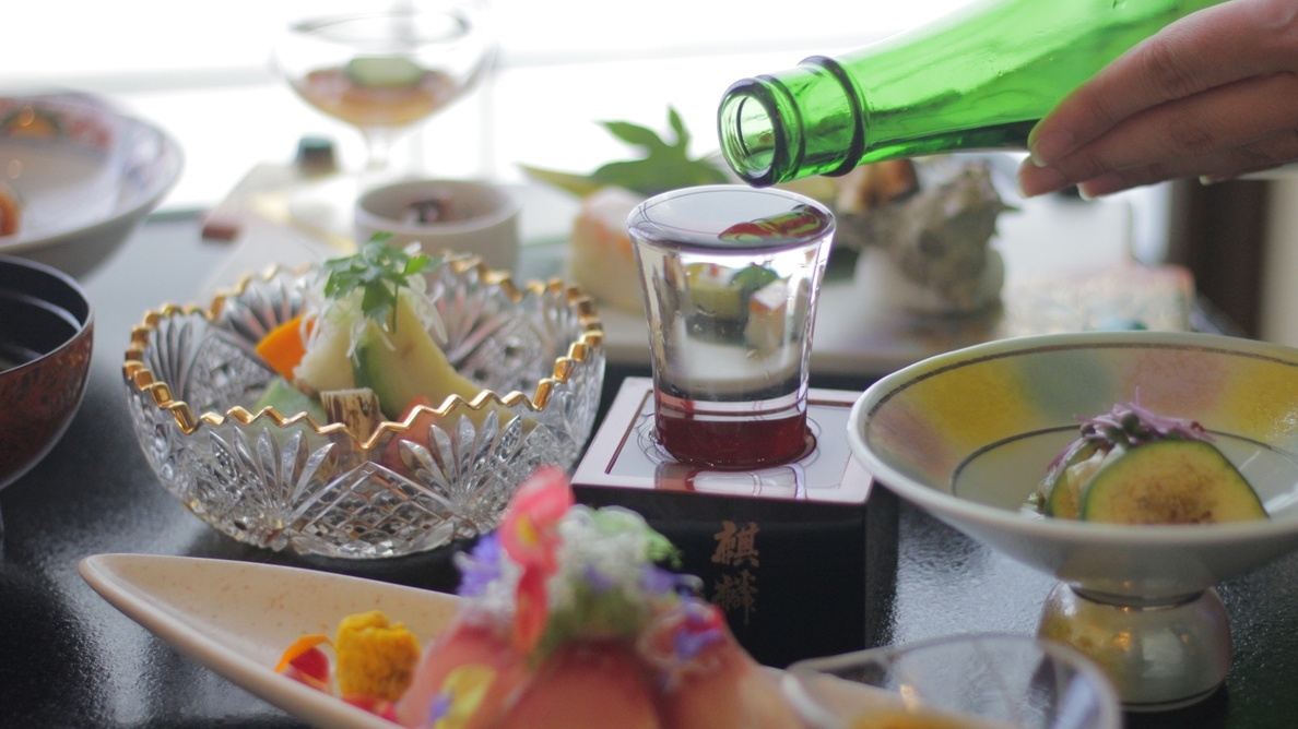 【呑兵衛必見】30種類以上ある日本酒が色々楽しめるお酒満喫会席プラン