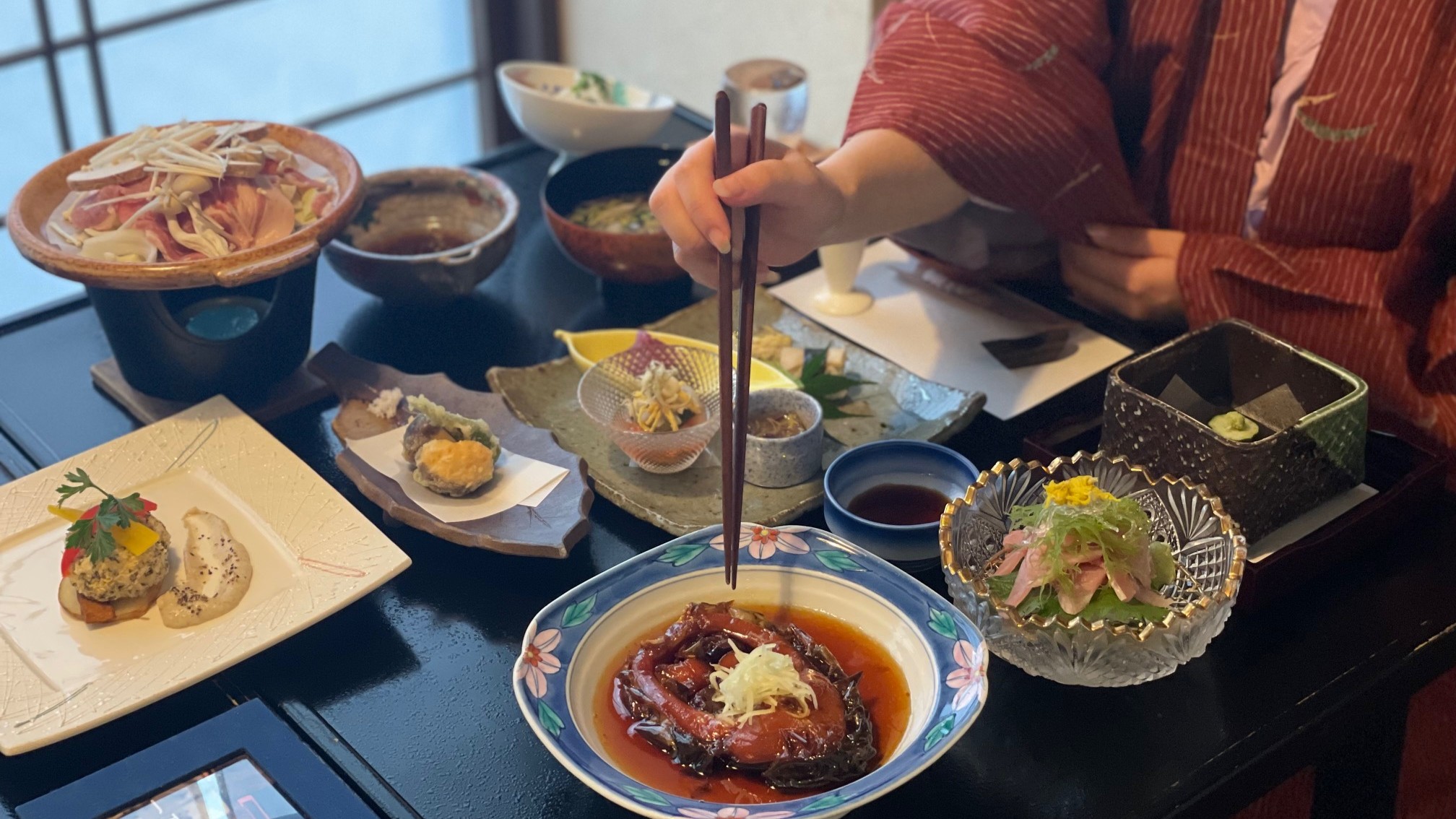 名物の鯉料理。初めての方でも食べやすいと思います
