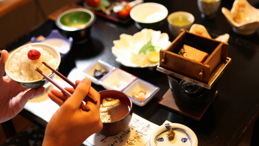 ついつい食べ過ぎてしまう朝食は田舎ごはん