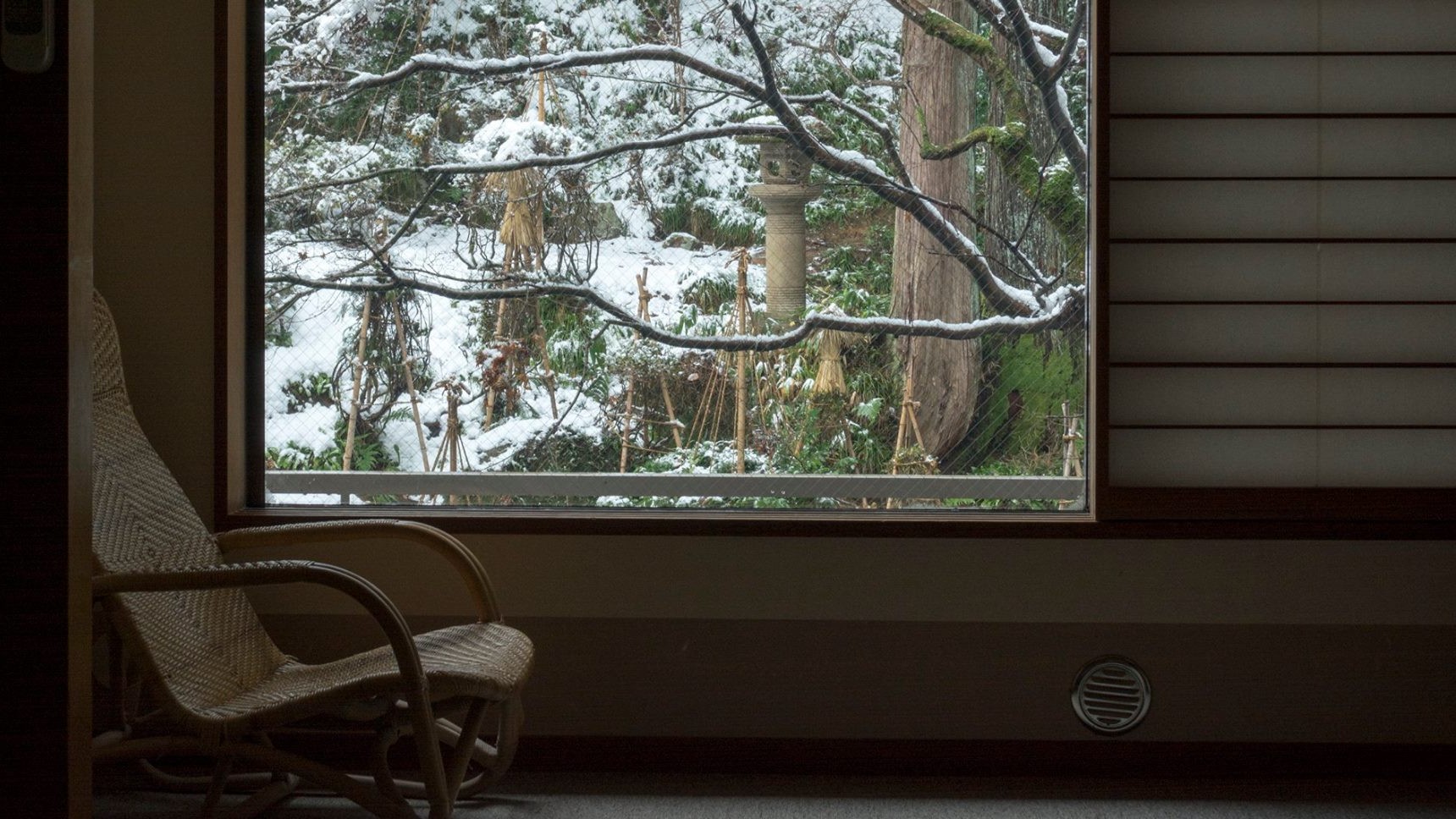 唯一タバコが吸える喫煙部屋「紅葉」