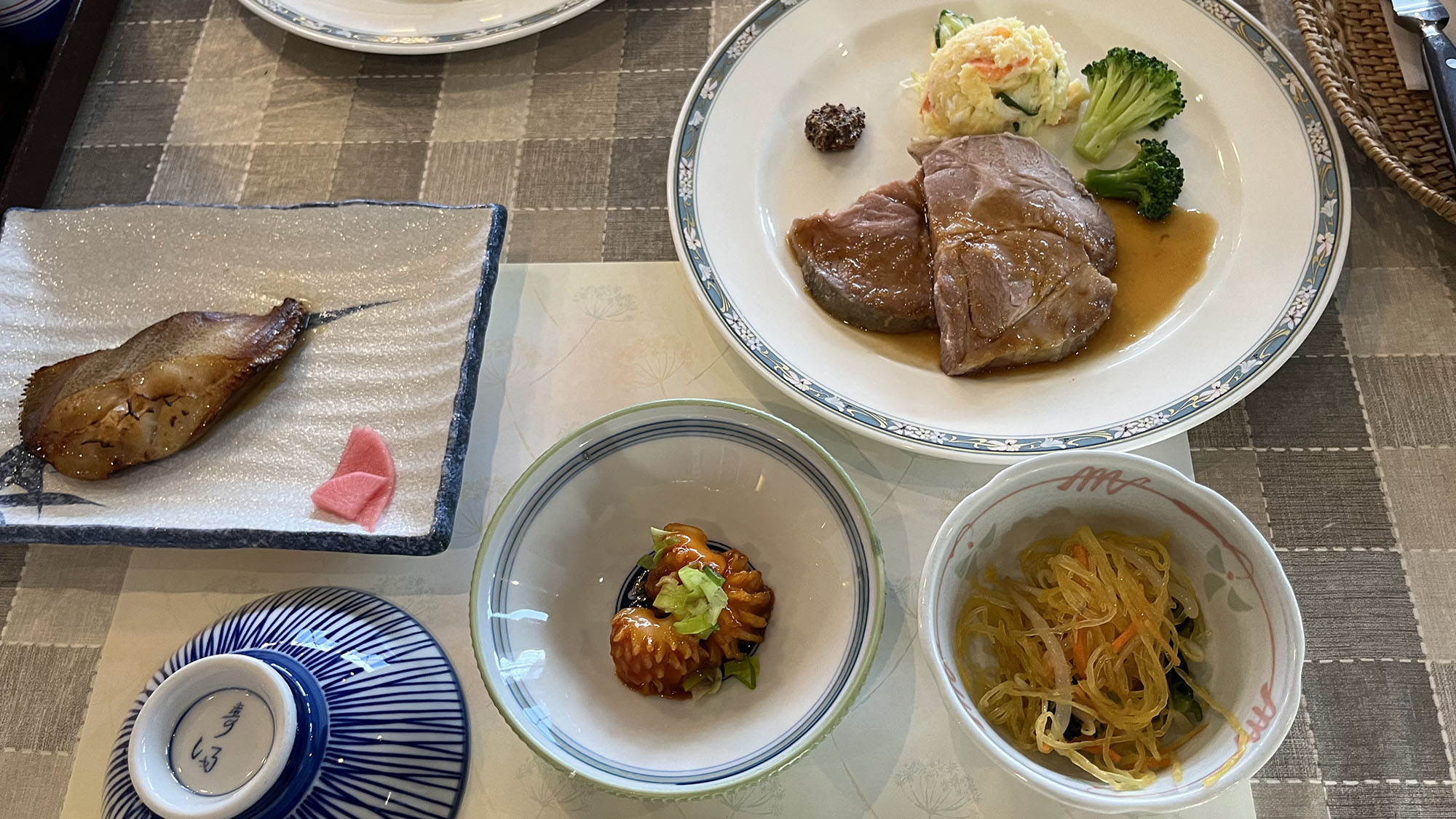 ・夕食一例
