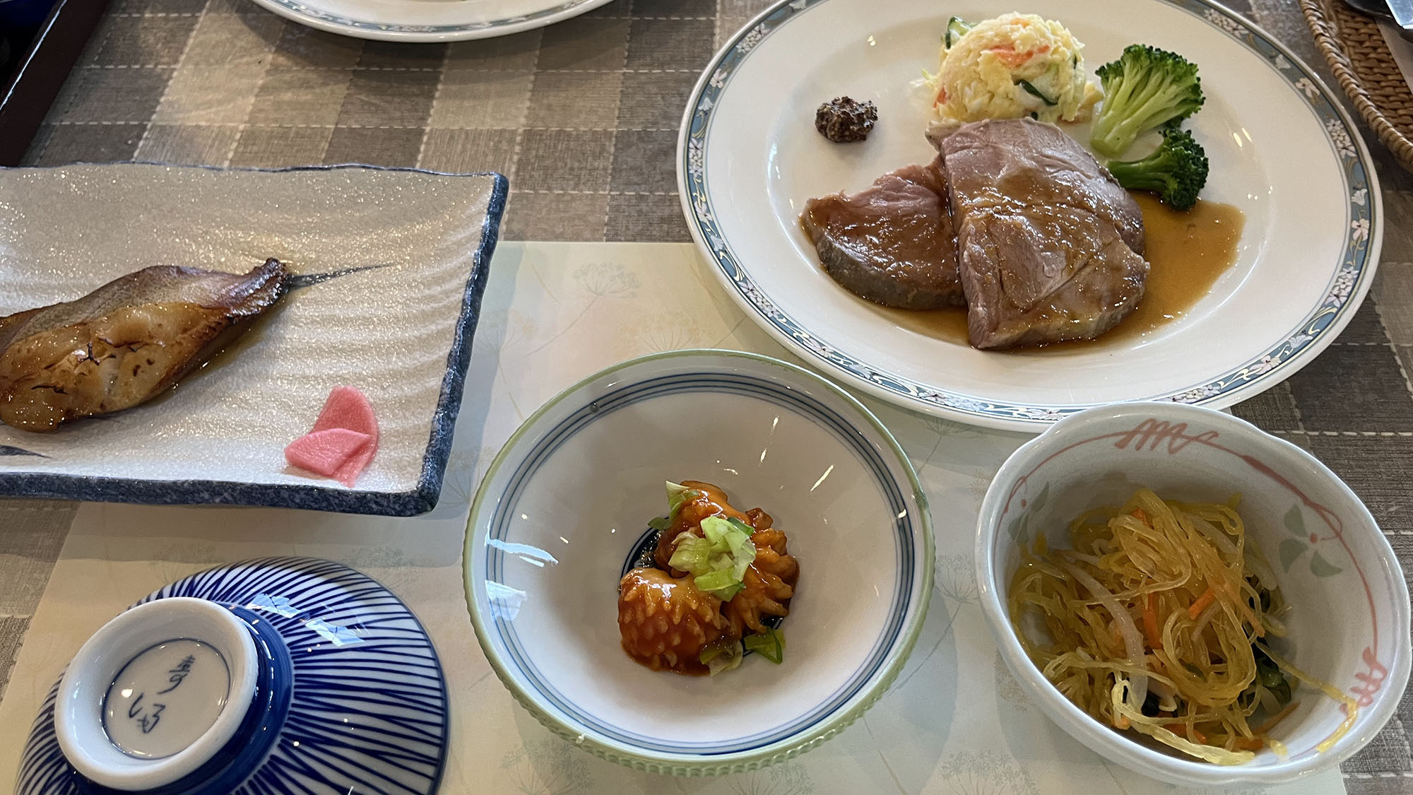 ・夕食一例
