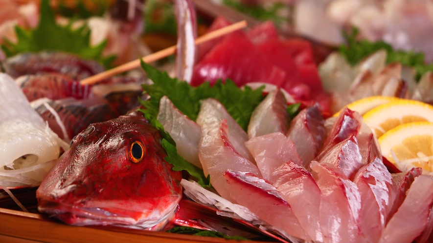 ★【舟盛】季節の美味しい魚をお腹一杯食べてください！