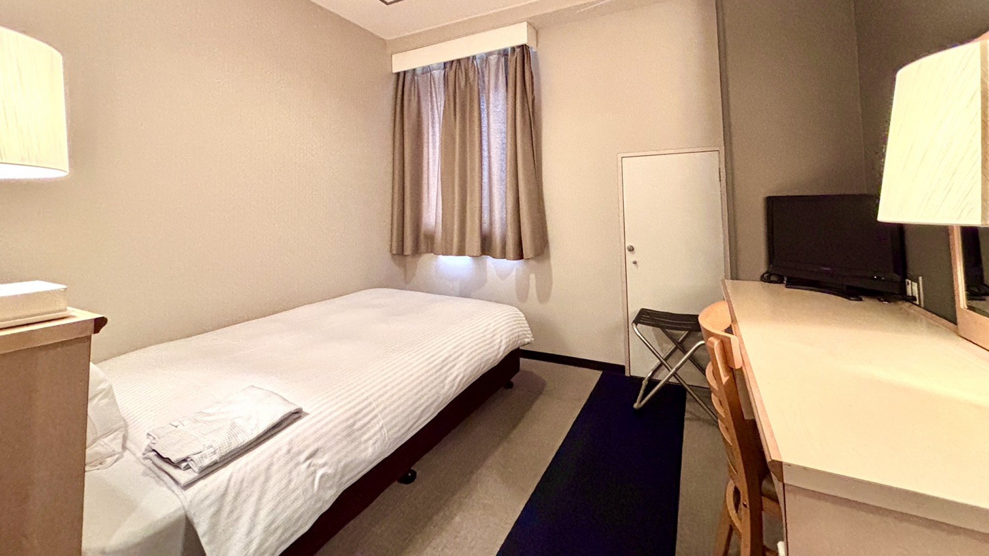 【客室：シングルスタンダード（セミダブルベッド幅120ｃｍ）】当館で人気のお部屋です