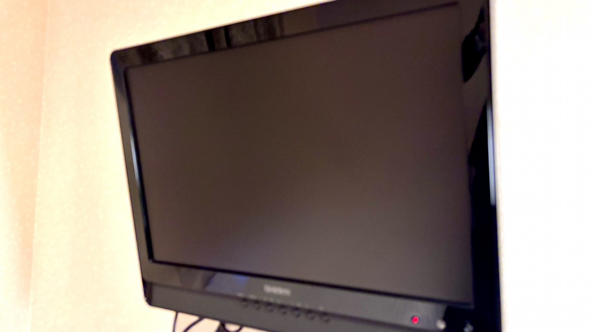 【　客室設備：テレビ　】各客室にはテレビが付いております