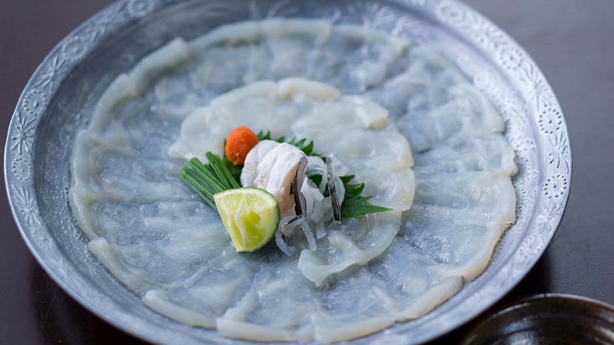 【冬のふぐ鍋コース】てっちり鍋で心も体もホッコリ！〆はうまみたっぷり出汁の雑炊を♪