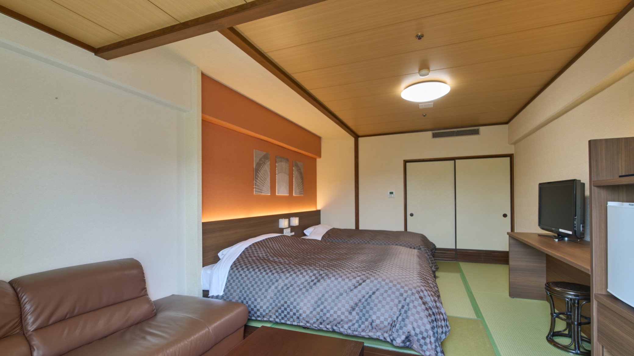 24年12月リニューアル！【翠楓ツイン・モダン】