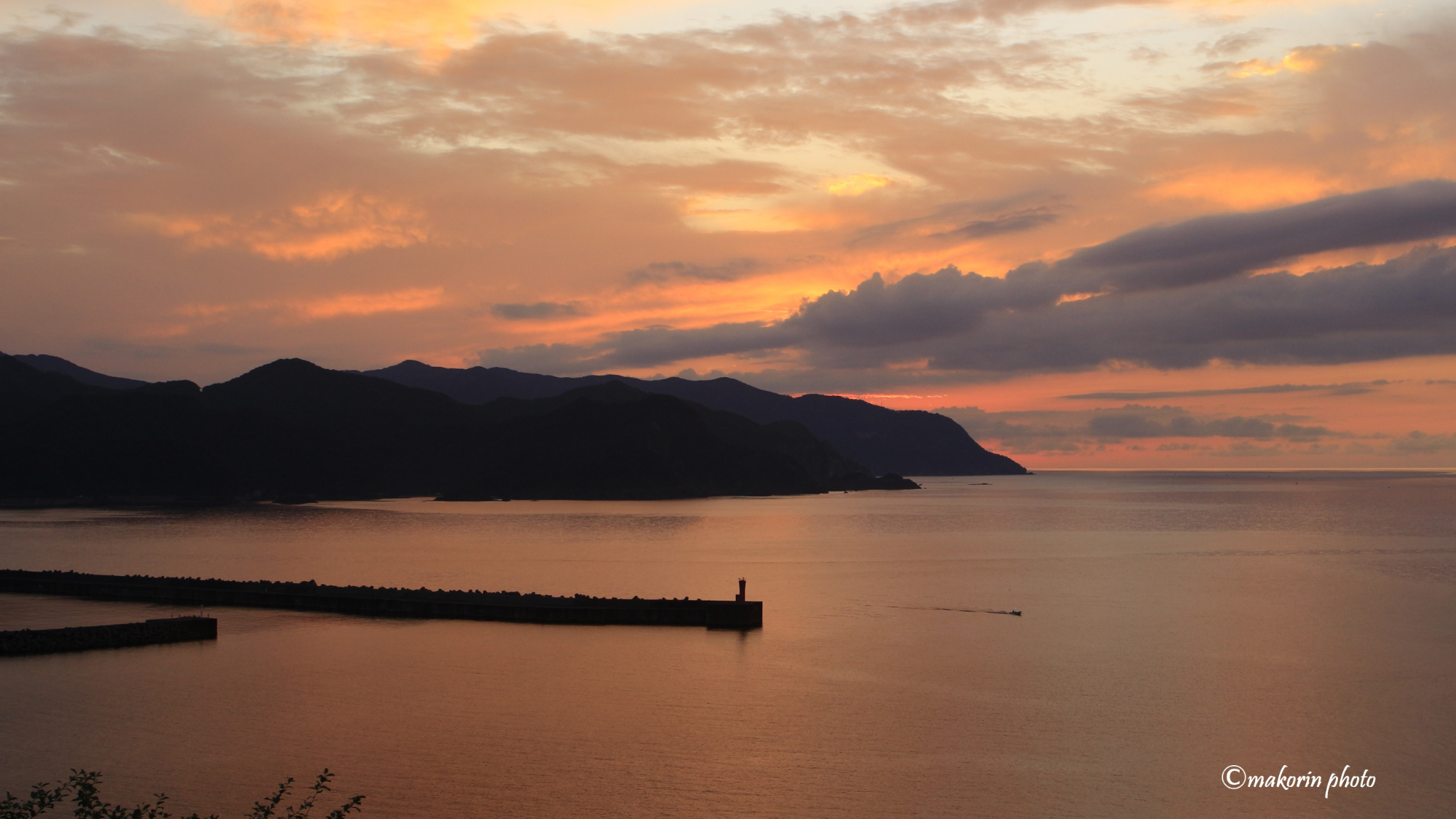 香住海岸から眺める美しい夕陽4