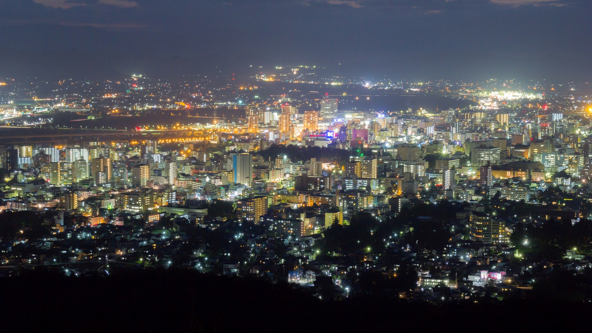 【当館から車で約20分】岩山公園展望台