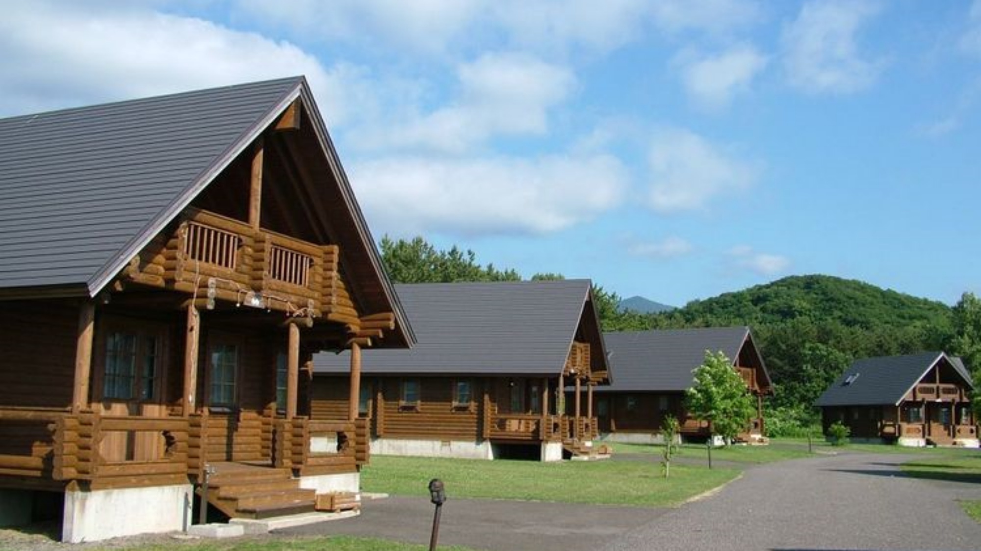 ★コテージ群外観