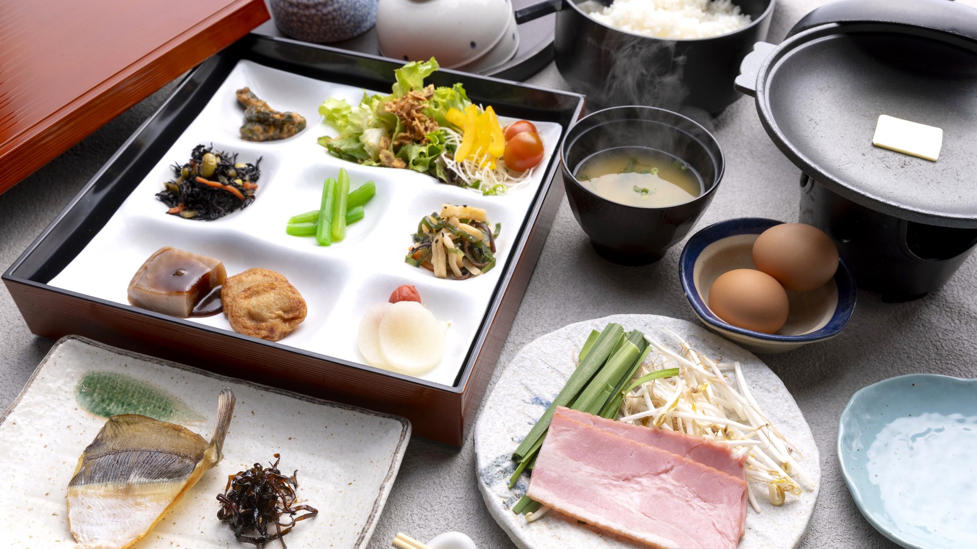 【朝食付き】気軽にぶらり湯布院旅行〈食事処〉