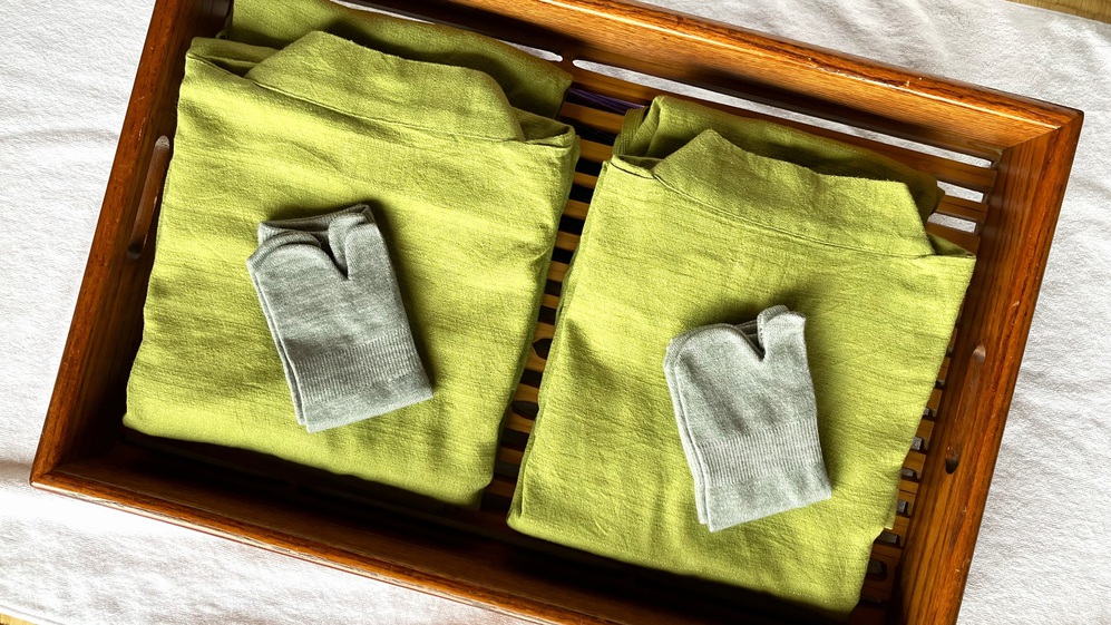 お部屋着は作務衣をご用意しております