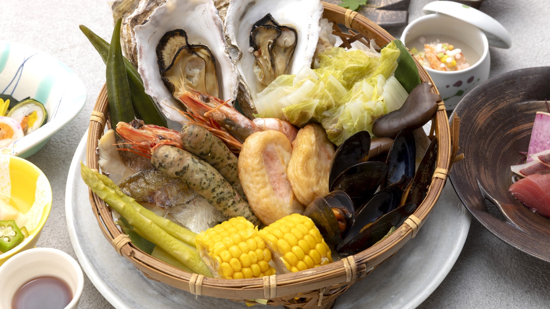 【楽天トラベルアワード受賞記念】別府名物！地獄蒸し×とり天 贅沢お祝い会席プラン＜お食事処＞ 