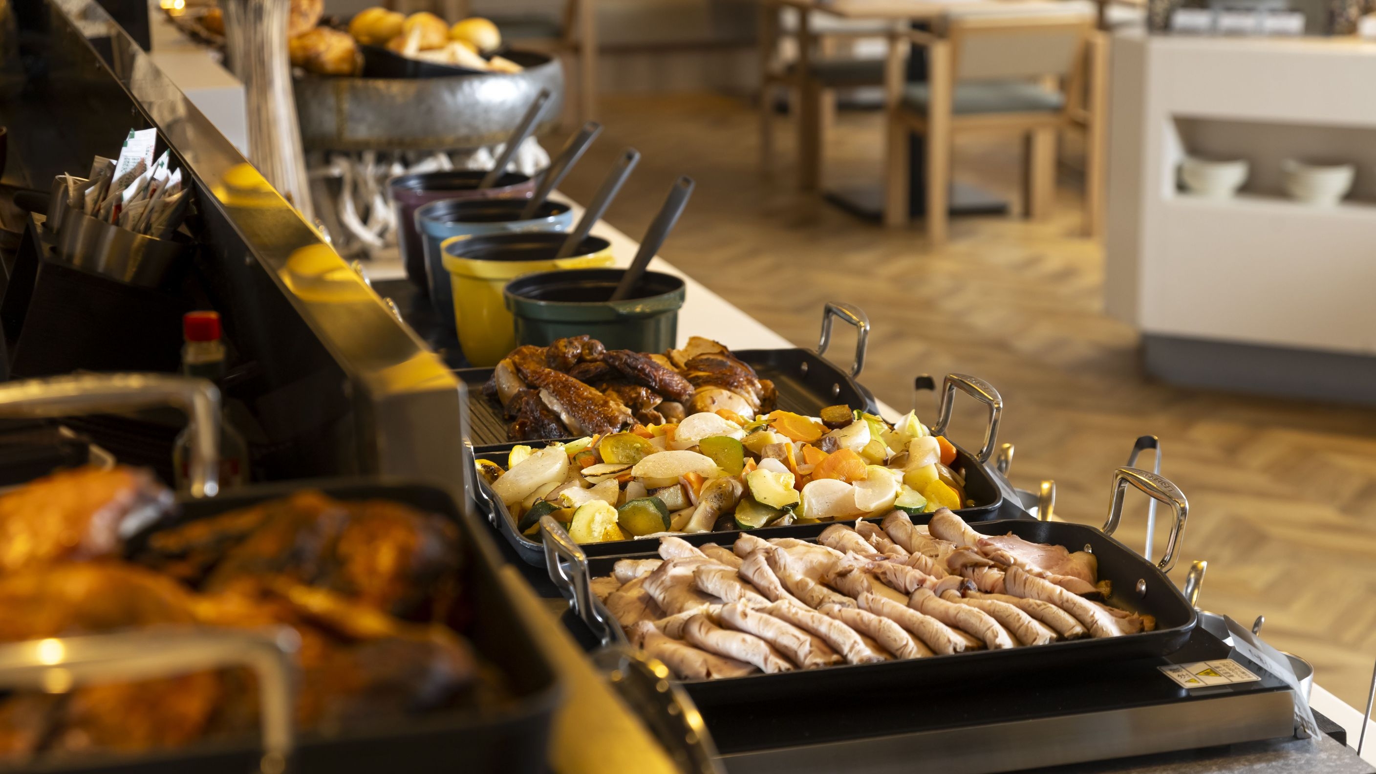 【お部屋から冬華美】阿寒湖で冬の花火を満喫！スパークリングワインフルボトル付き／2食付き 