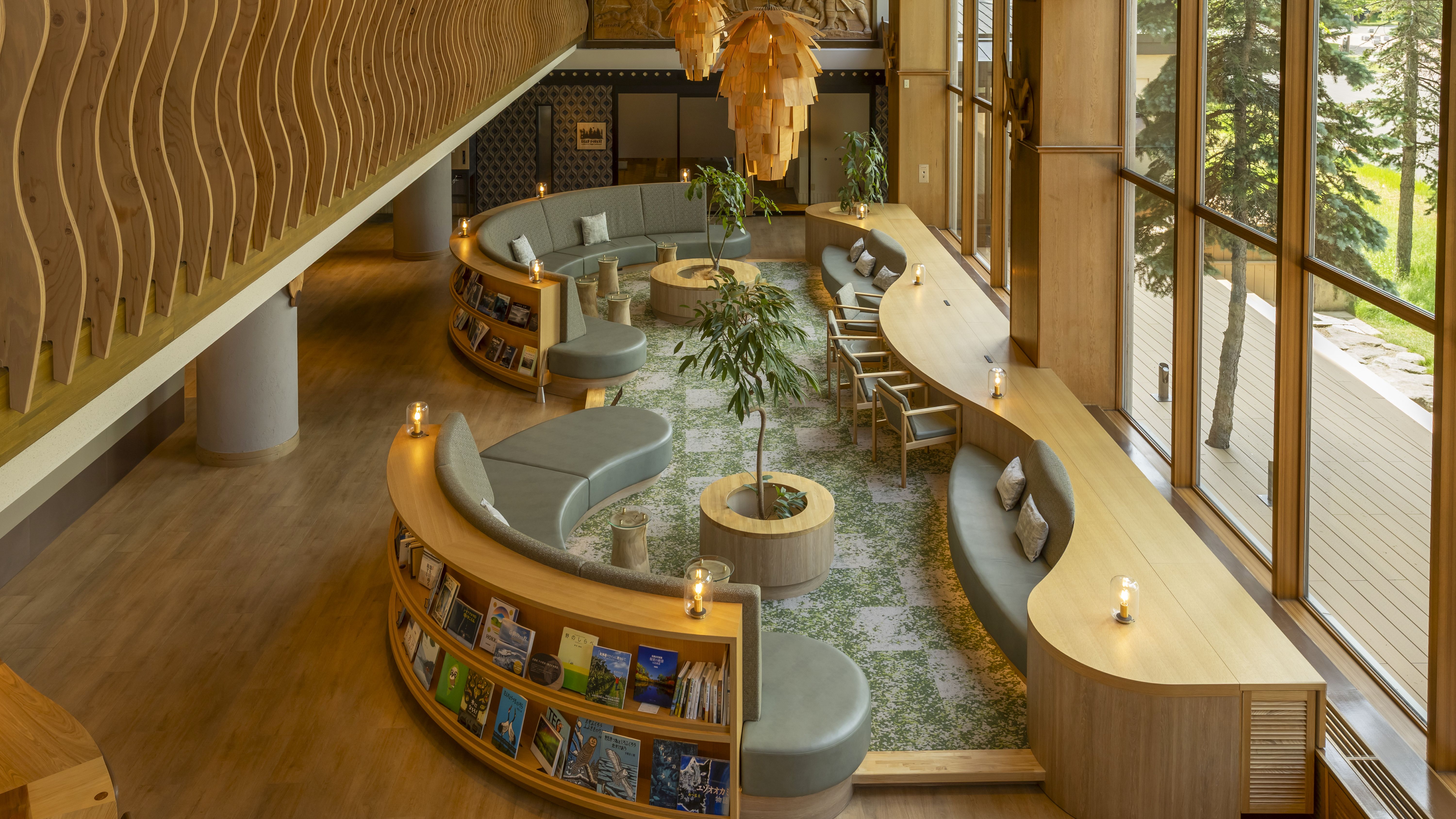 ロビー／靴をぬいで寛げるロビー（イメージ）