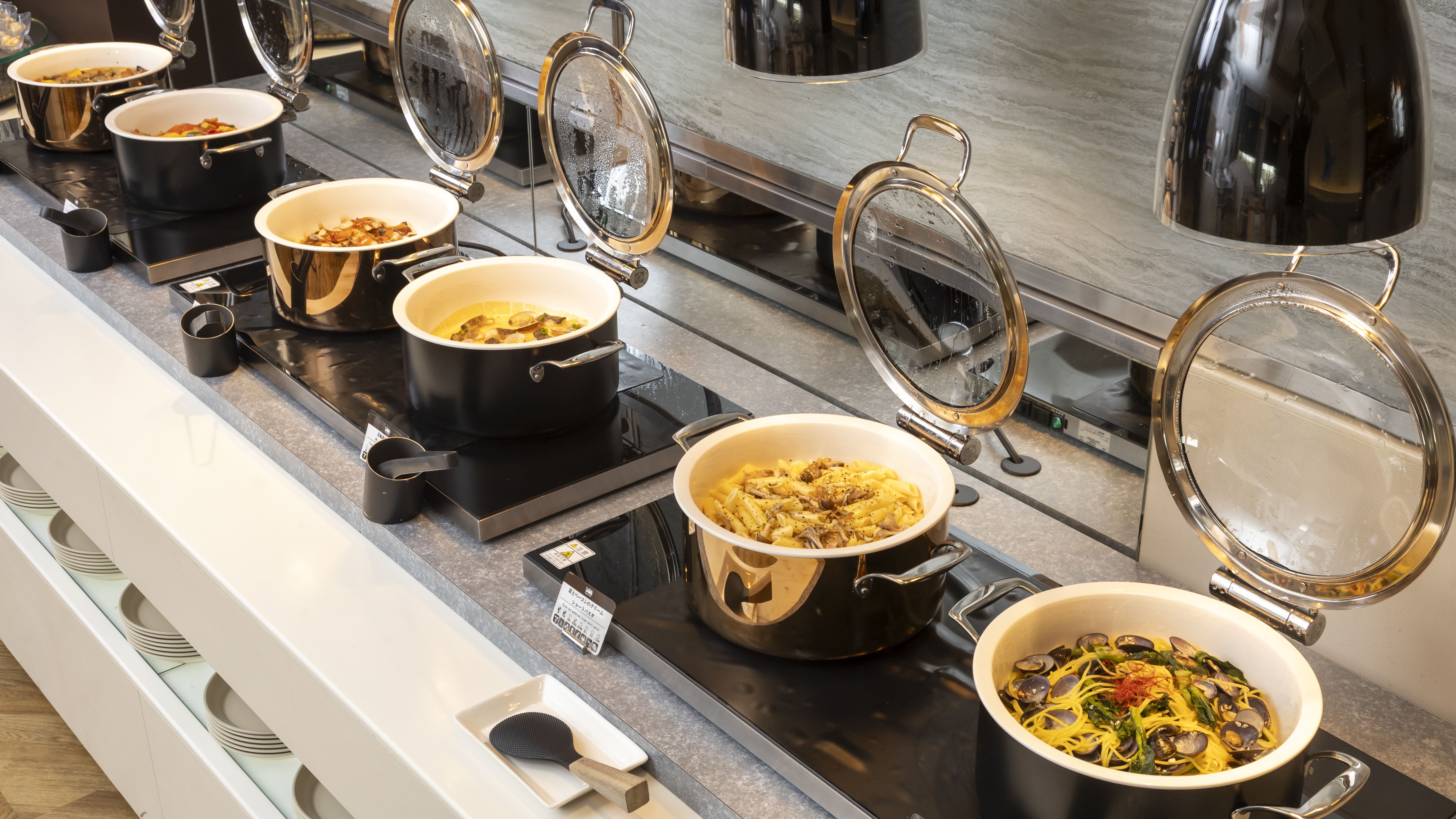 夕食ビュッフェ／洋食を中心としたメニューが並びます（イメージ）