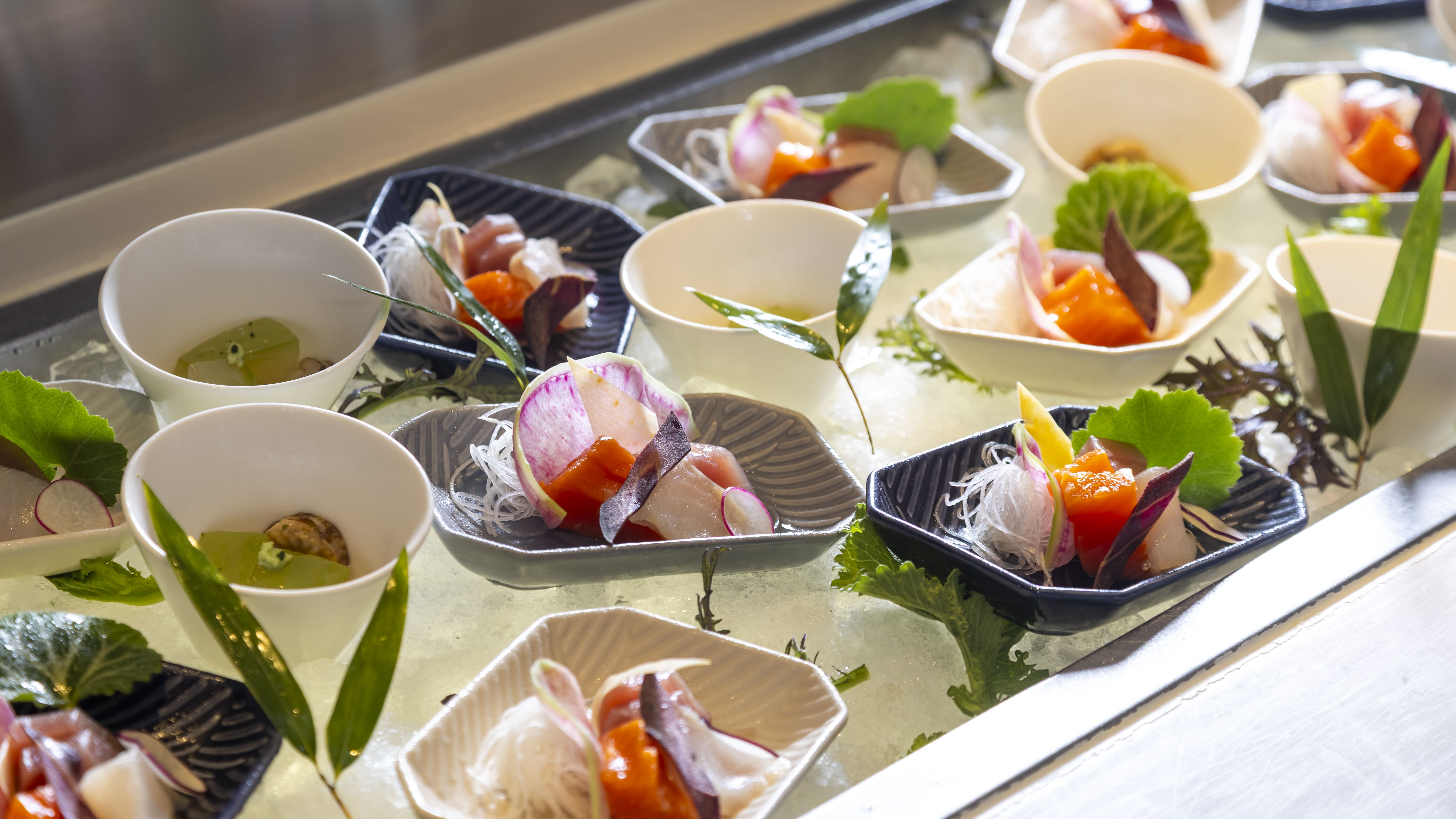 夕食ビュッフェ／少しずつ愉しめるお刺身コーナー（イメージ）