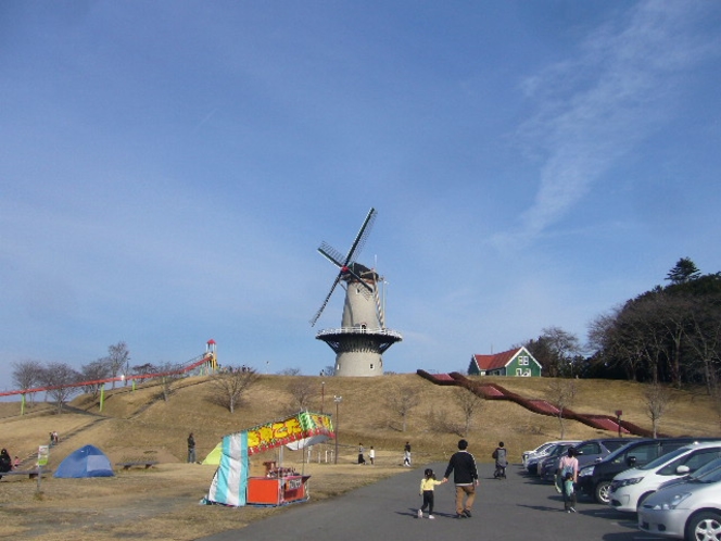 オランダ風車のある長沼フートピア公園 　宿より車で２５分　キャンプもできるよ