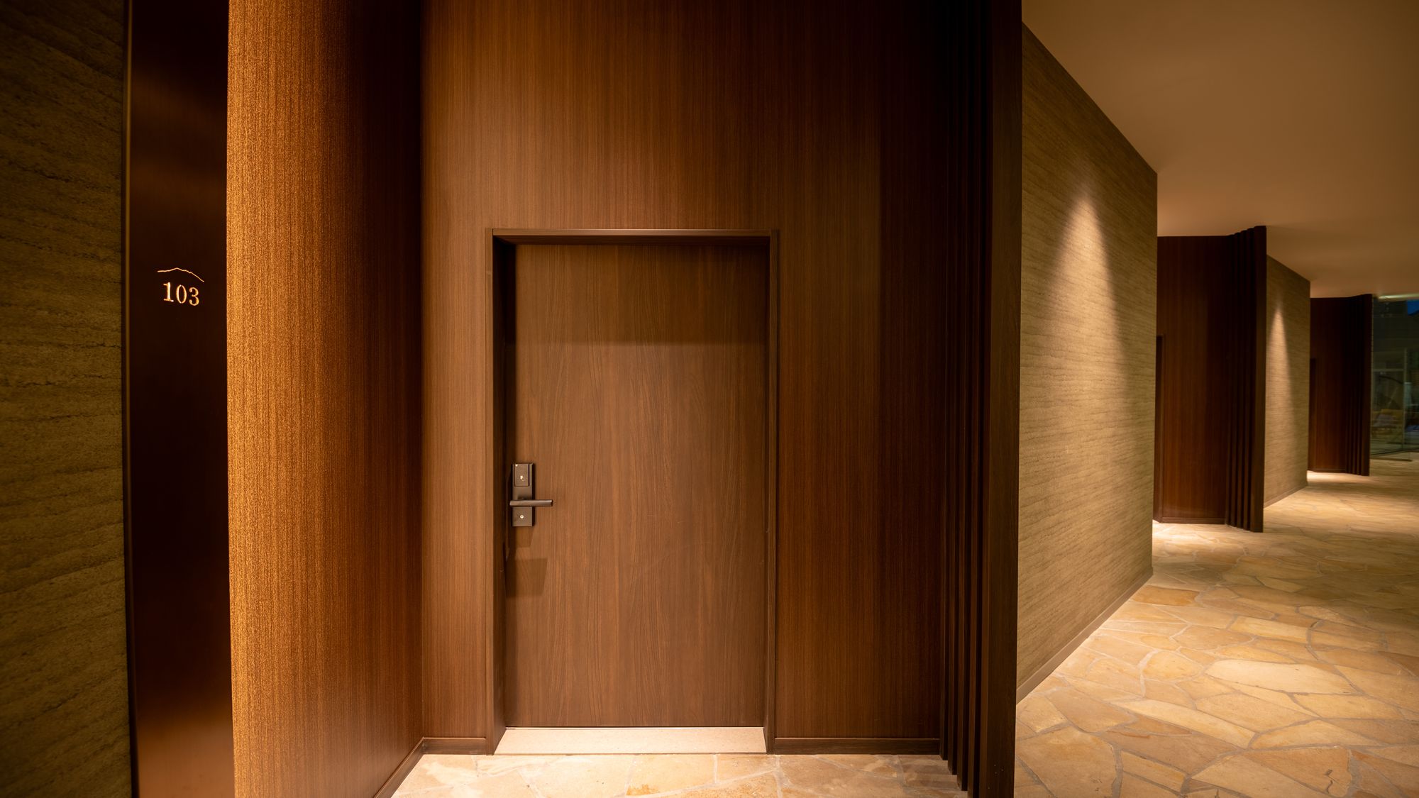 露天風呂付デラックスルーム（サウナ付）