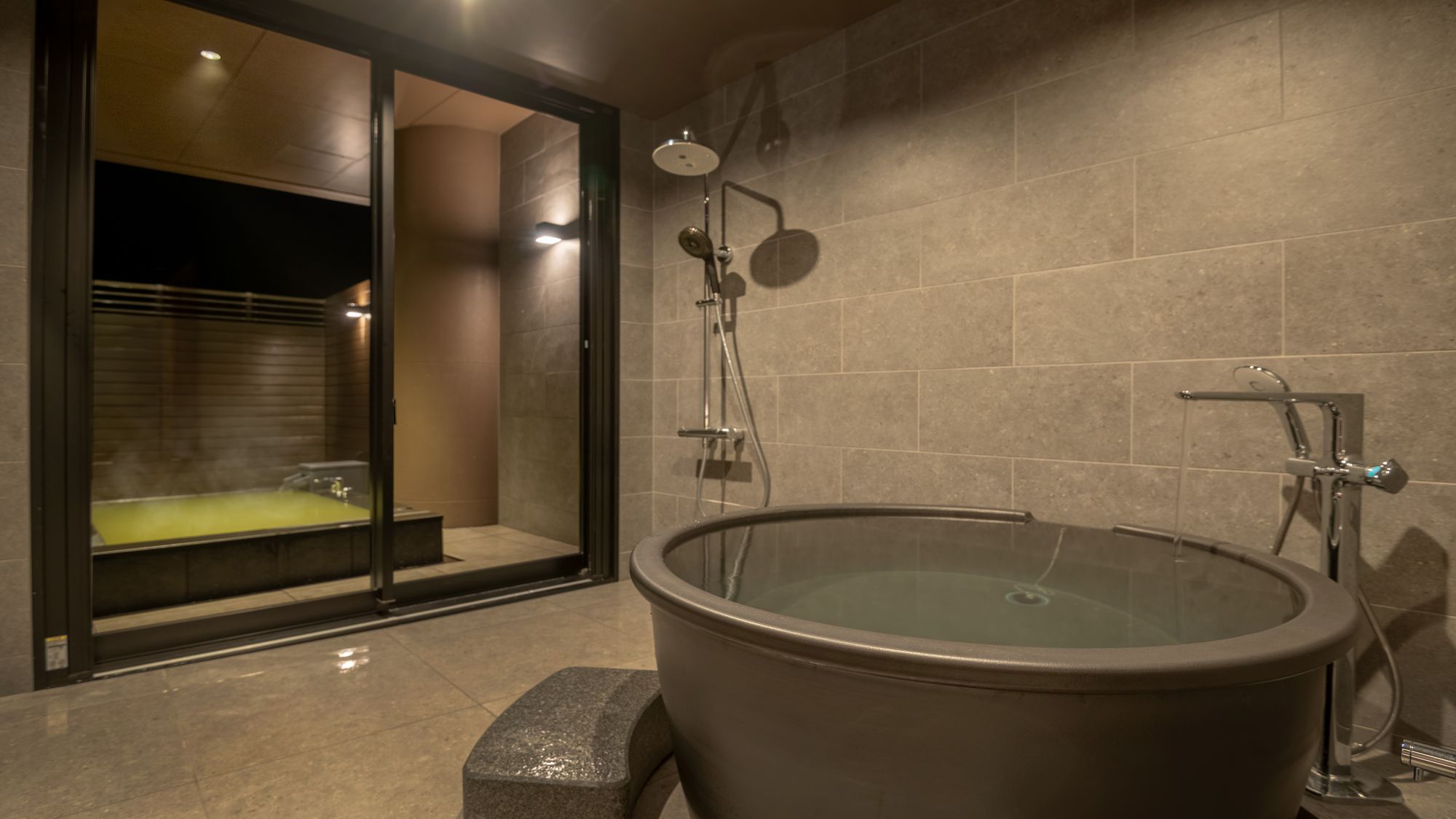 露天風呂付デラックスルーム（サウナ付）