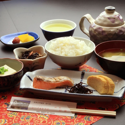 【朝食】朝・夕食は食事処でご用意いたします。ごはんお代わり自由☆