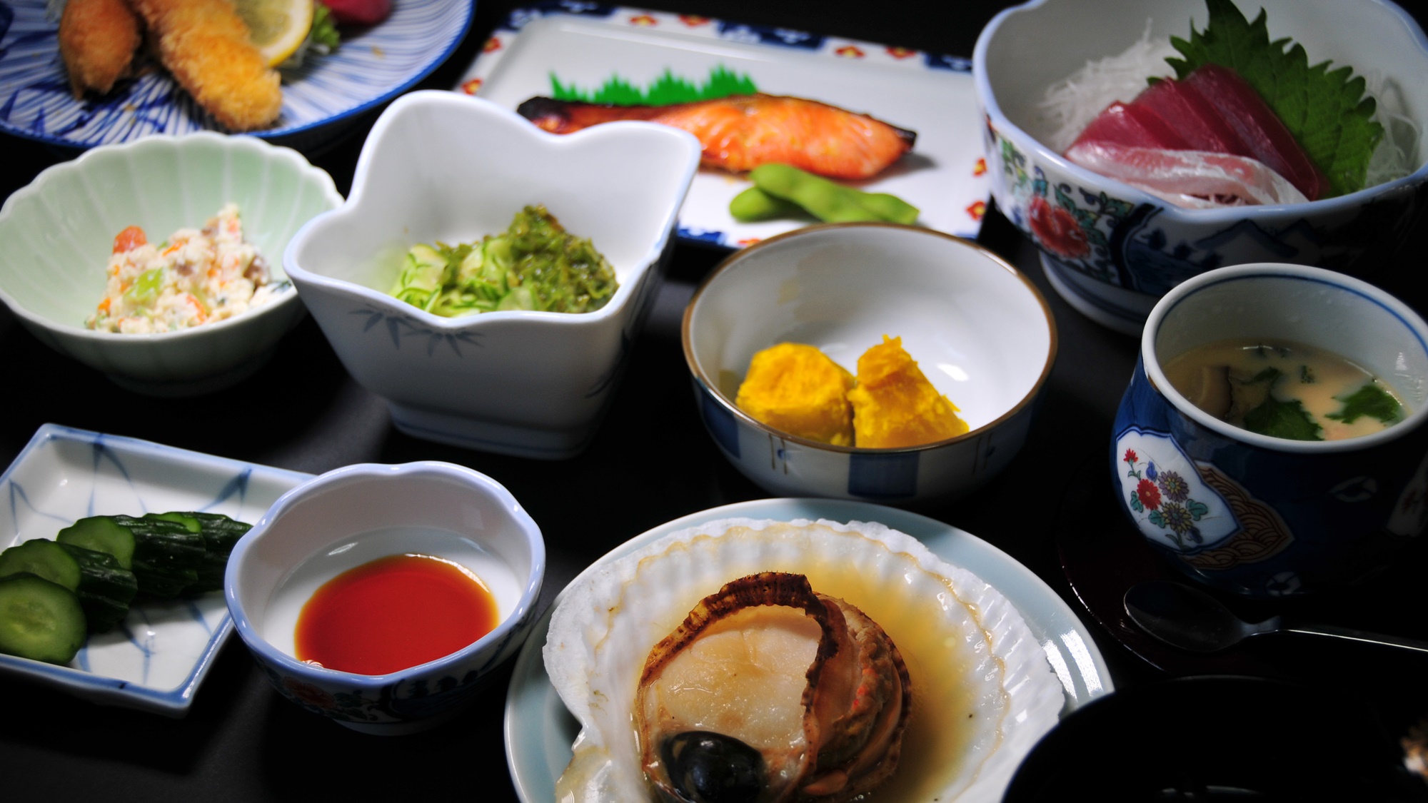 *【夕食一例】海の幸を中心としたご夕食。