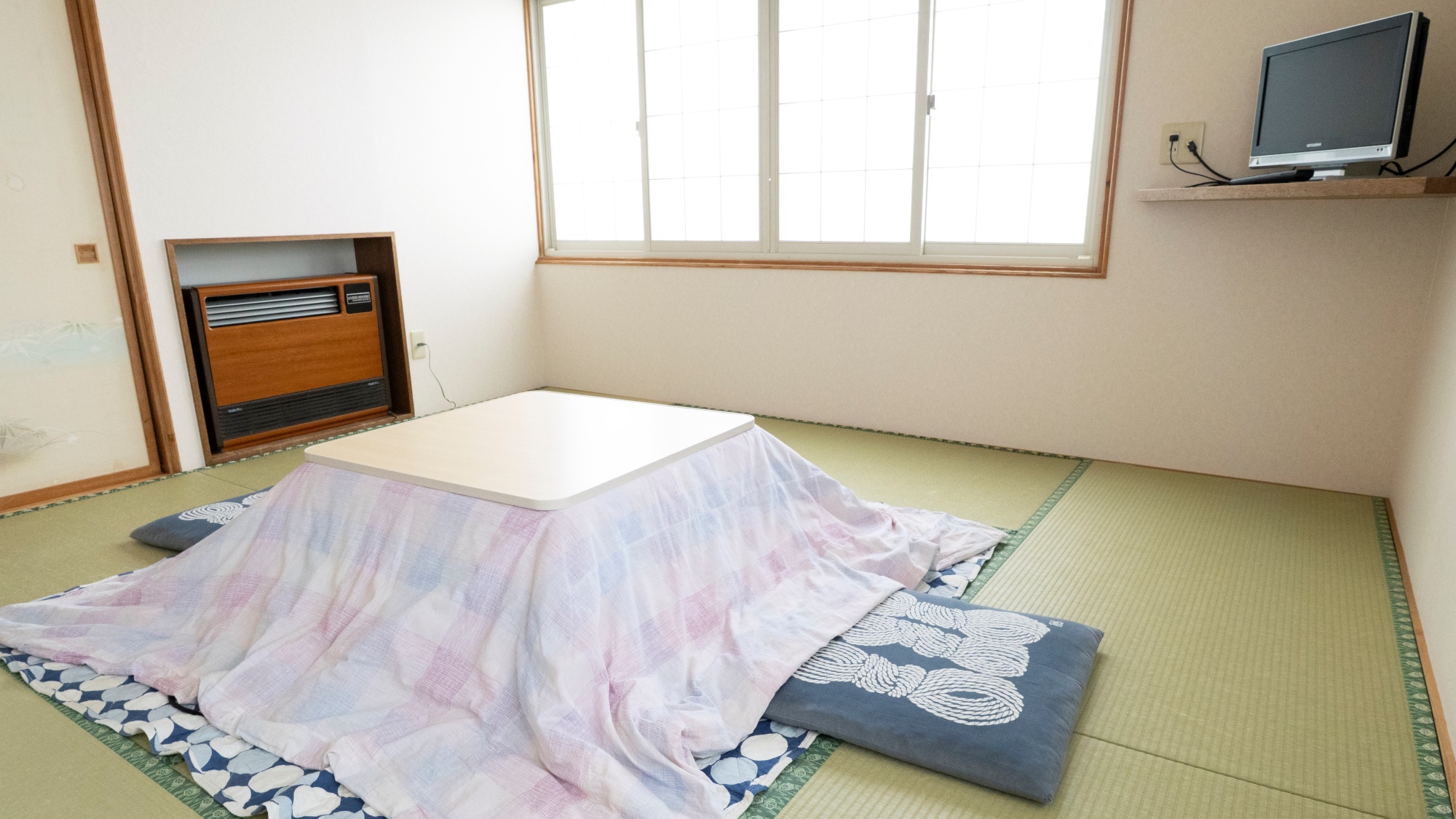 *和室6畳（客室一例）/一人旅やカップルにオススメ！足を伸ばしてのんびりとお寛ぎ下さい。