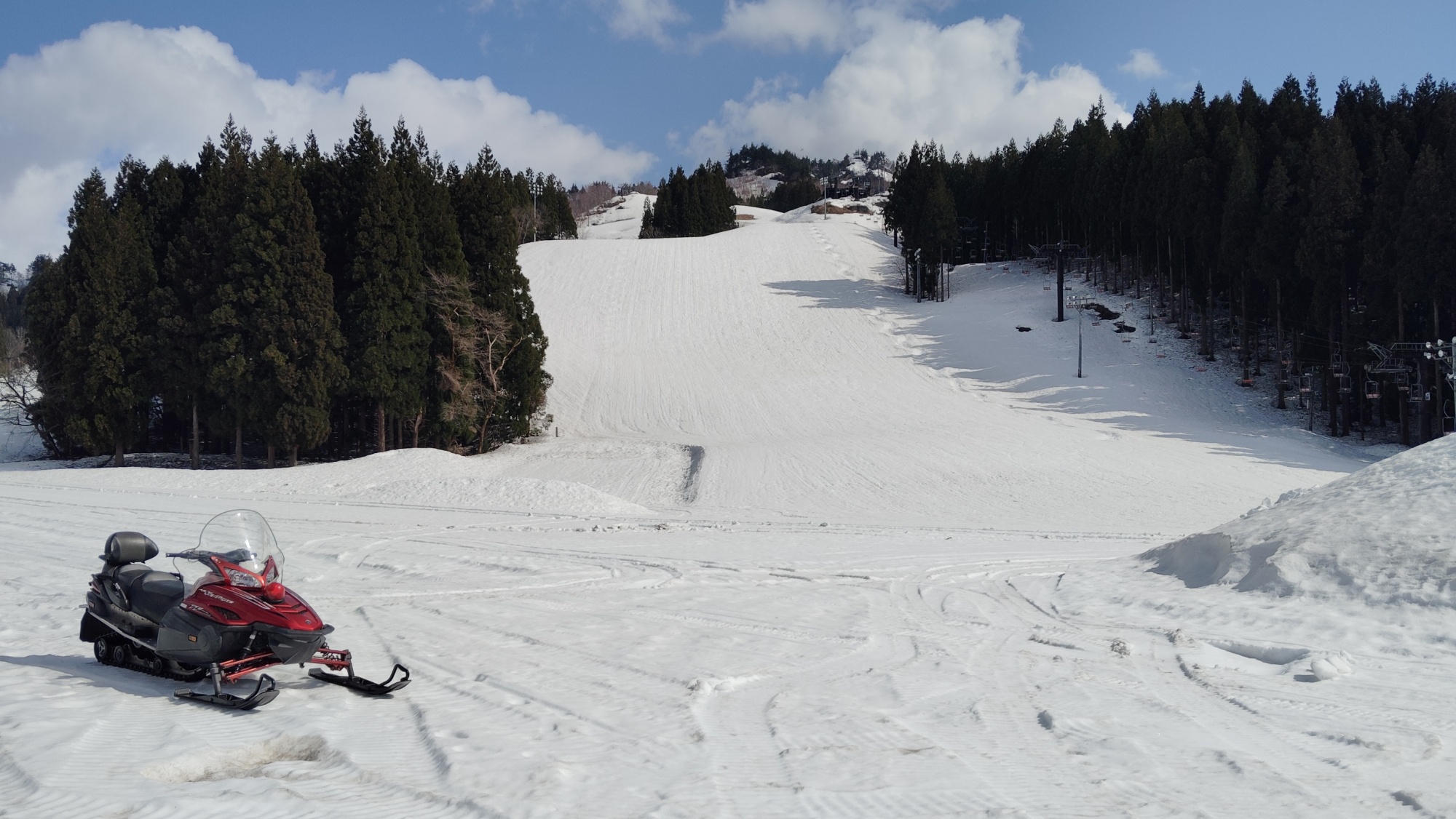 *湯沢パークスキー場／スキー場目の前で思う存分お楽しみください。