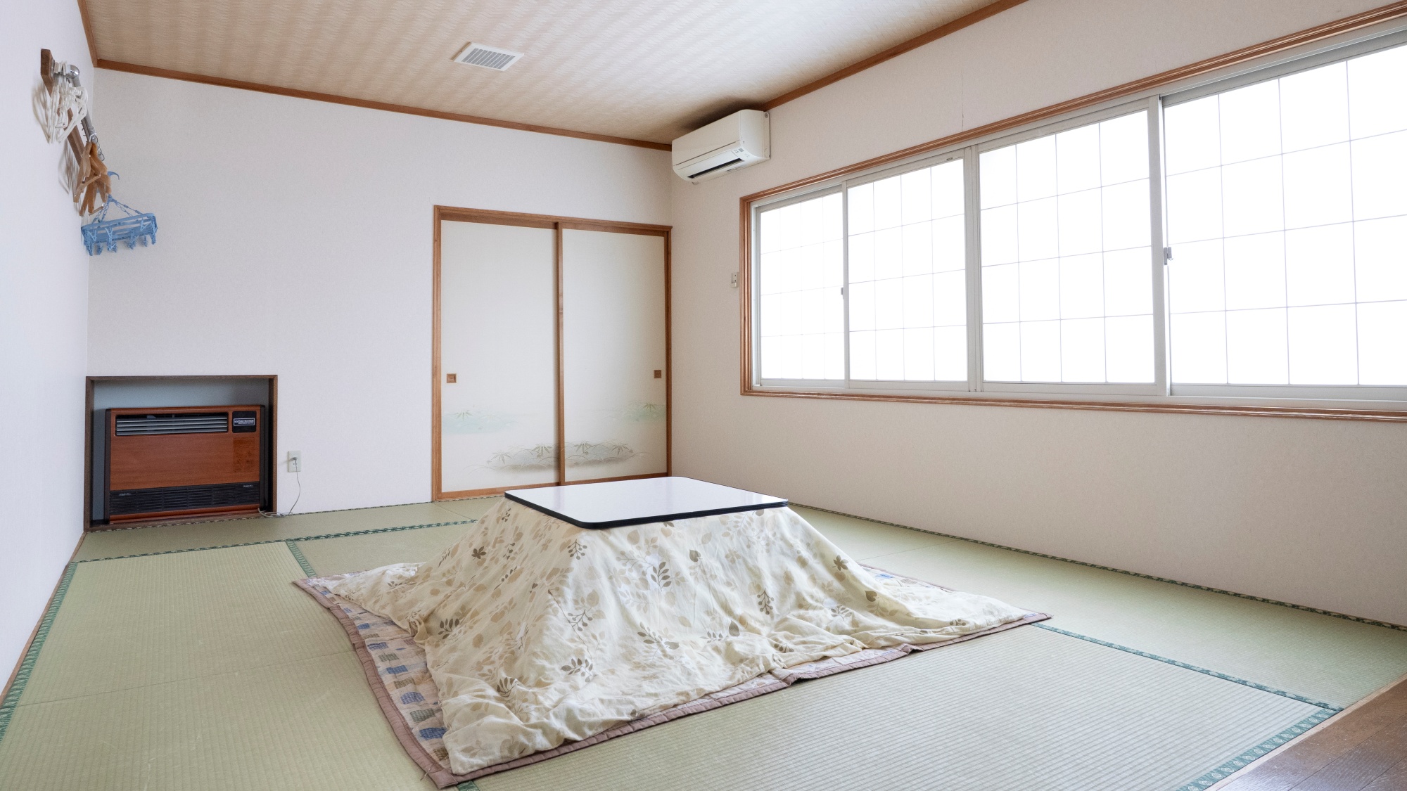 *和室12畳（客室一例）/ファミリーやグループでのご宿泊に◎団欒のひと時をお過ごし下さい。