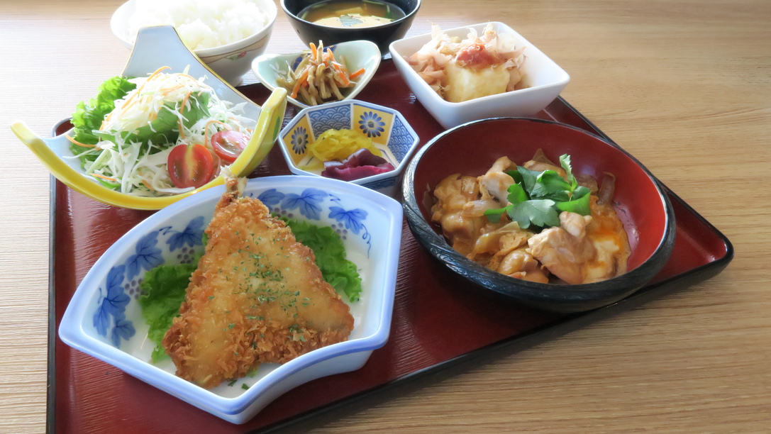 【夕食付き】スタンダードプラン【無料平面駐車場完備】