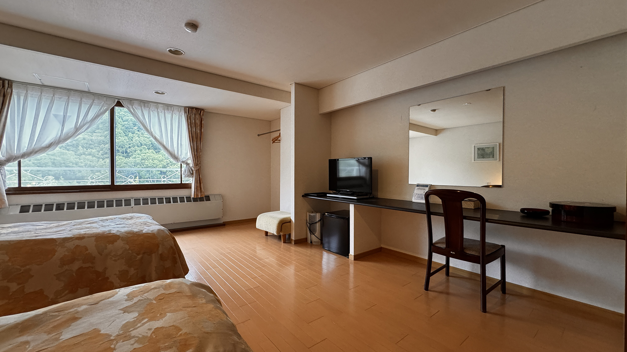 【客室】 洋室ツイン