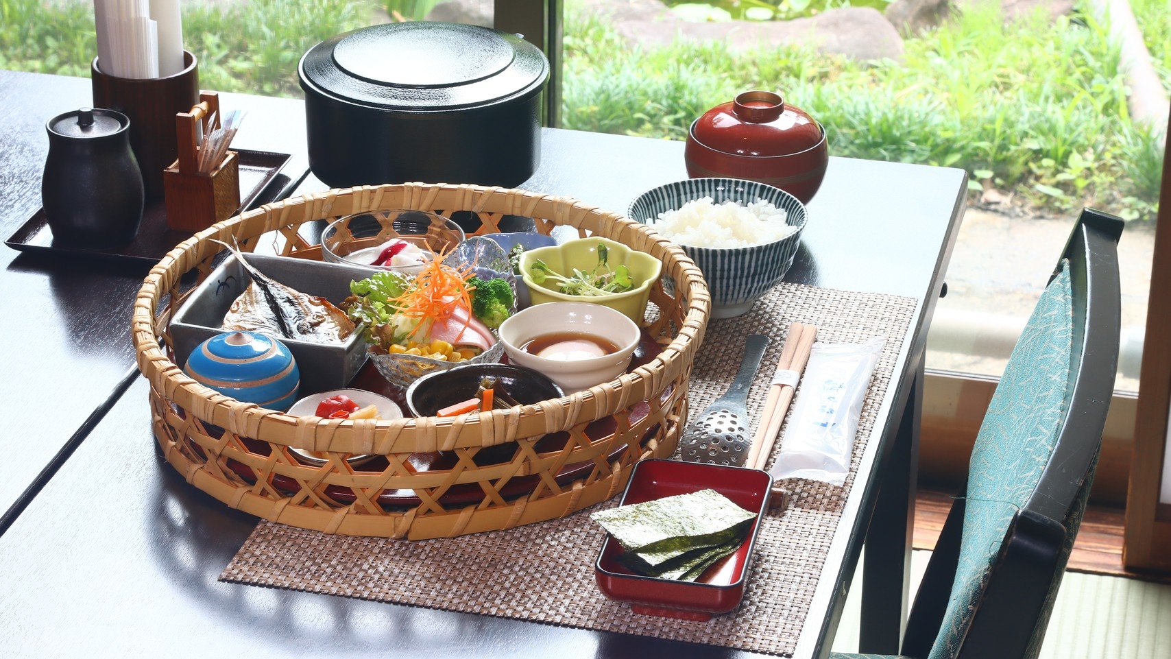 【直前割】定番プランをお得に満喫♪田舎和膳と源泉掛け流し温泉/2食付