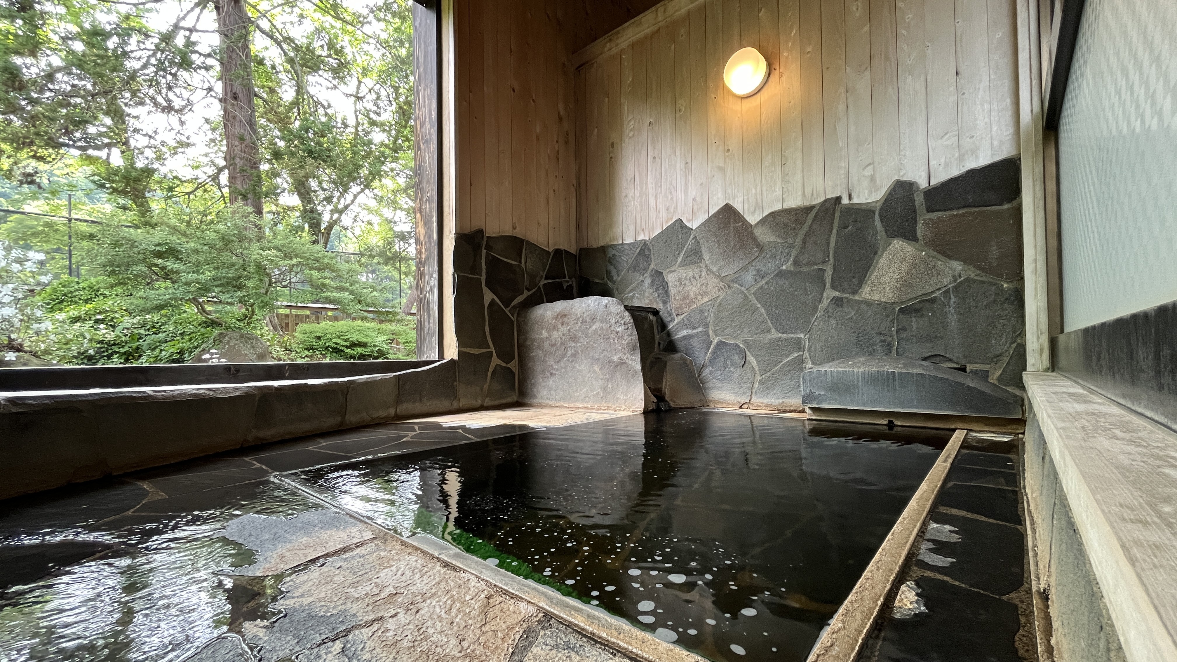 ◆男湯半露天風呂