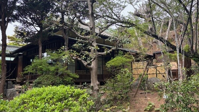鶯宿亭庭