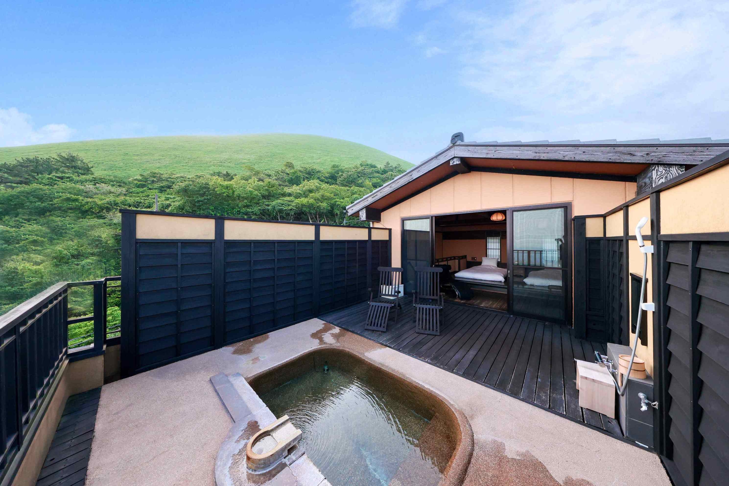 伊勢海老解禁！【期間限定伊勢海老堪能プラン】活け伊勢海老付き会席料理をお部屋食で