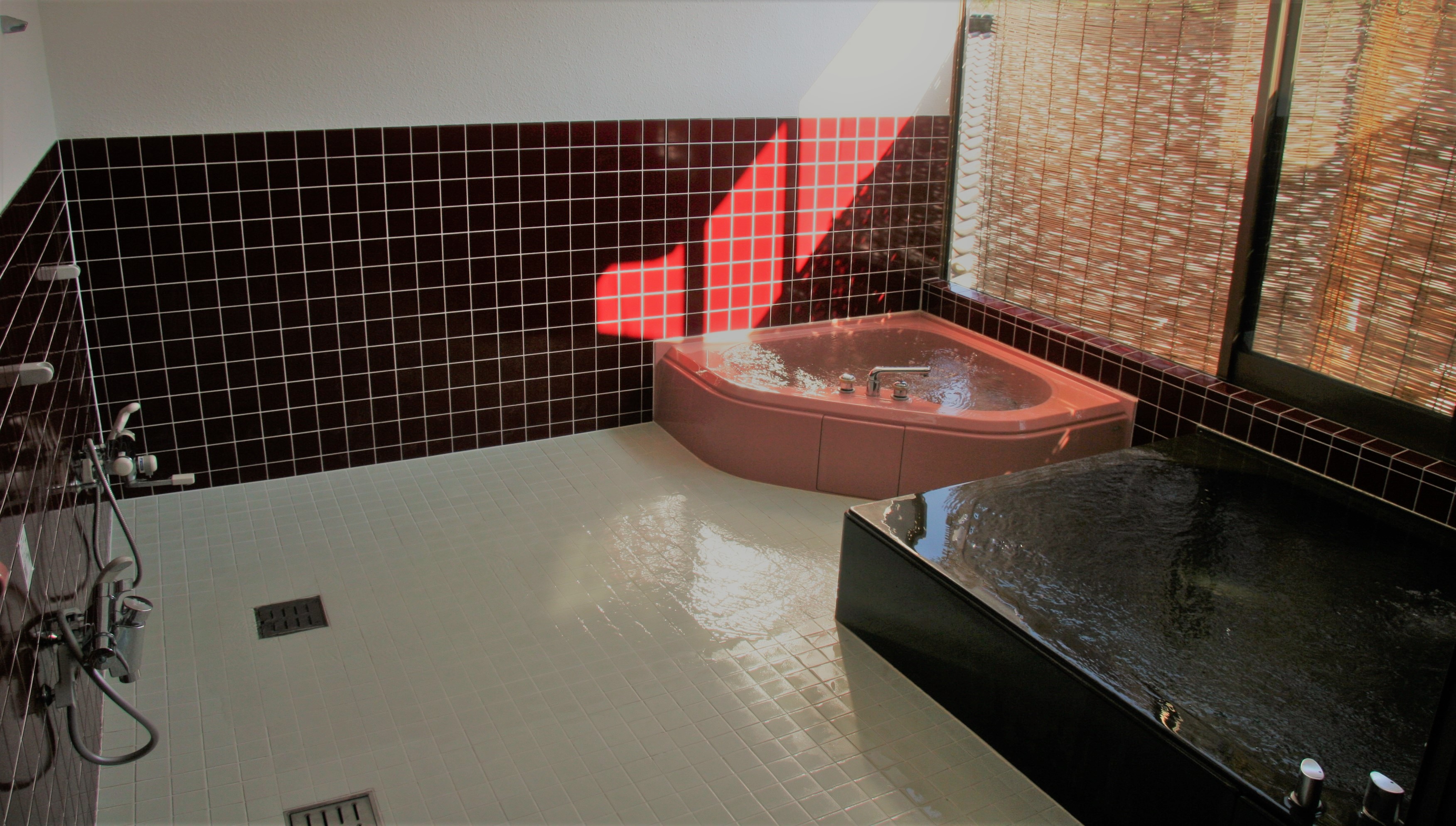 天狗風呂・光明石の湯浴室