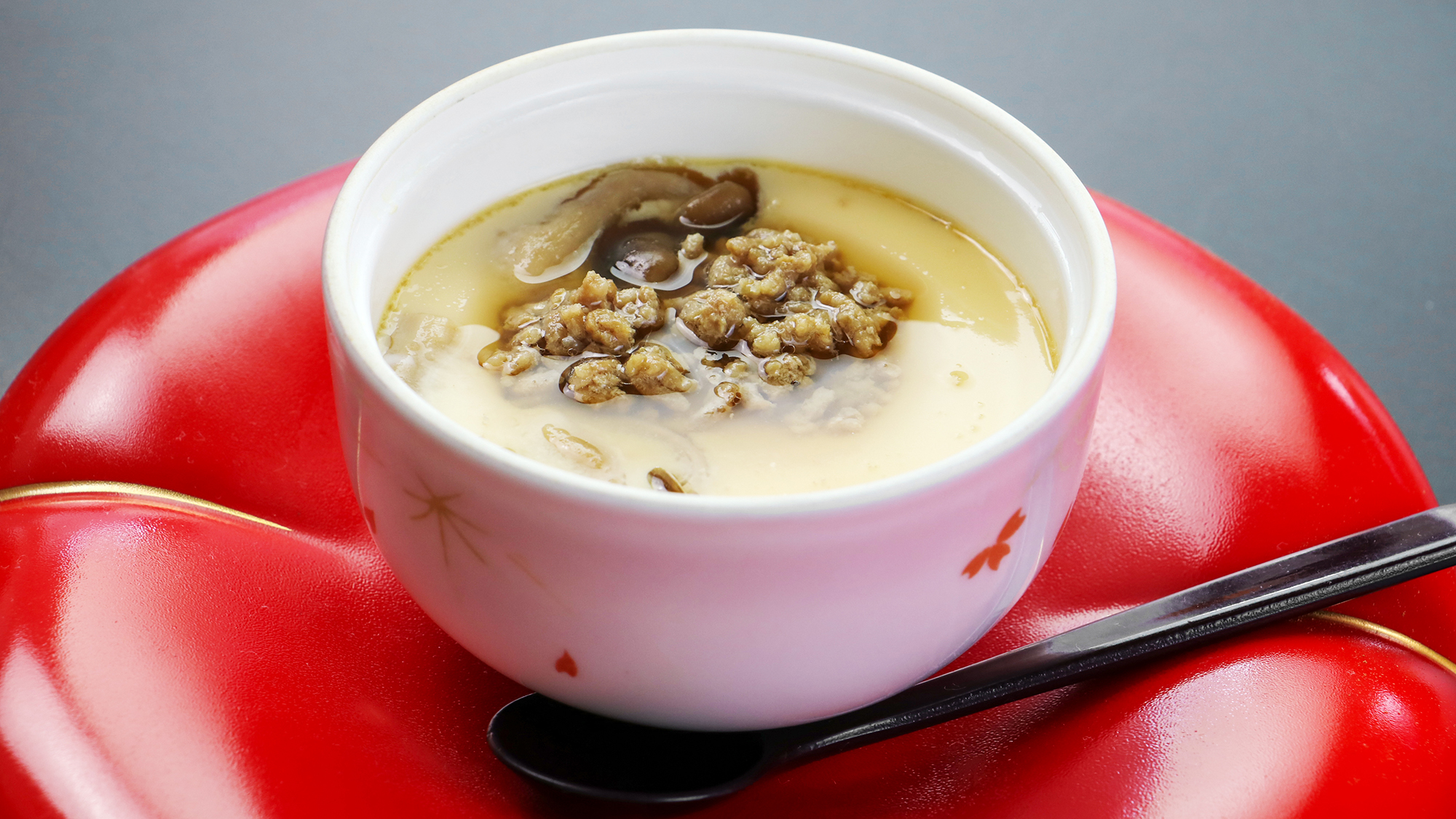#【夕食】米沢牛を使用したそぼろの茶わん蒸し