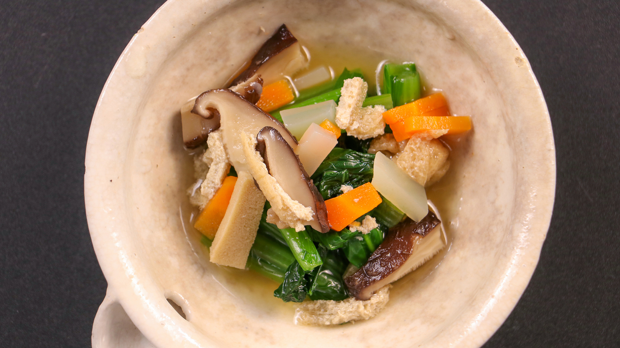 #ひやしる 季節の野菜と冷たいだし汁を合わせてつくるおひたし料理