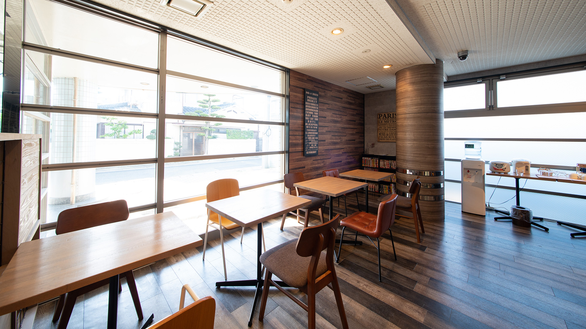 【ラウンジスペース】