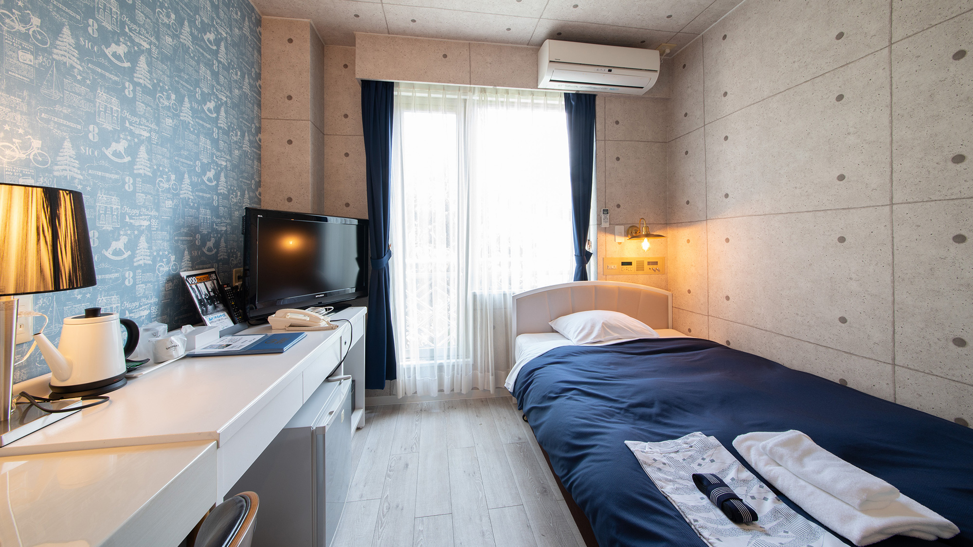 【禁煙セミダブルルーム】