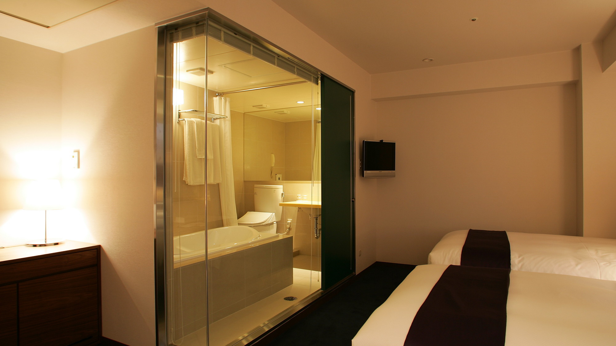 ◇スタイリッシュグランデツイン：バスルーム