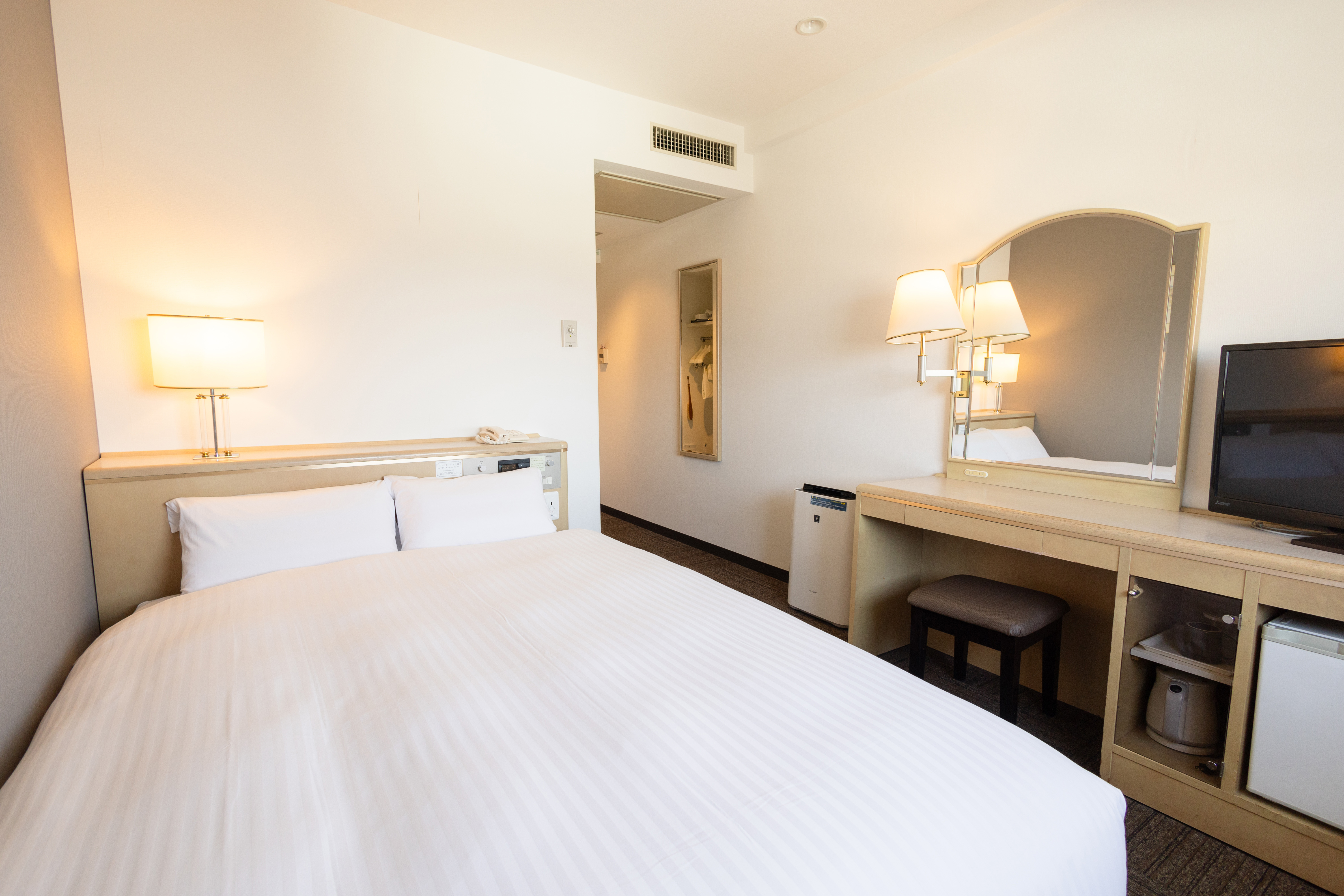 セミダブルルーム