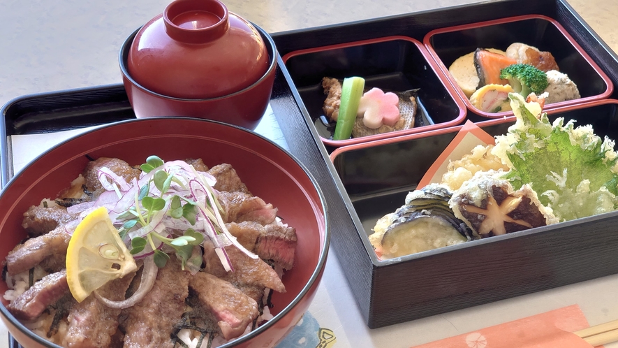 居食屋「きらら」謹製「ステーキ丼と松花堂弁当」