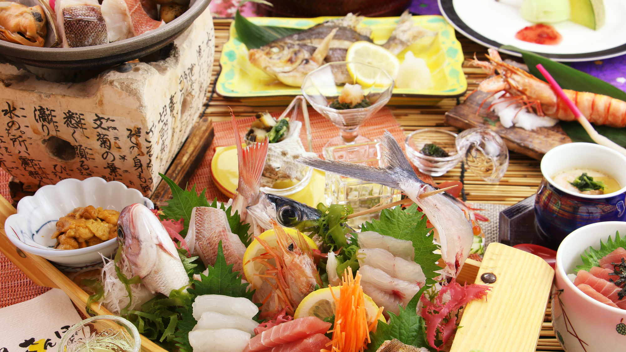 #海月-umituki-夏　舟盛りのついた海鮮コース！旬のお魚をたくさん召し上がってください
