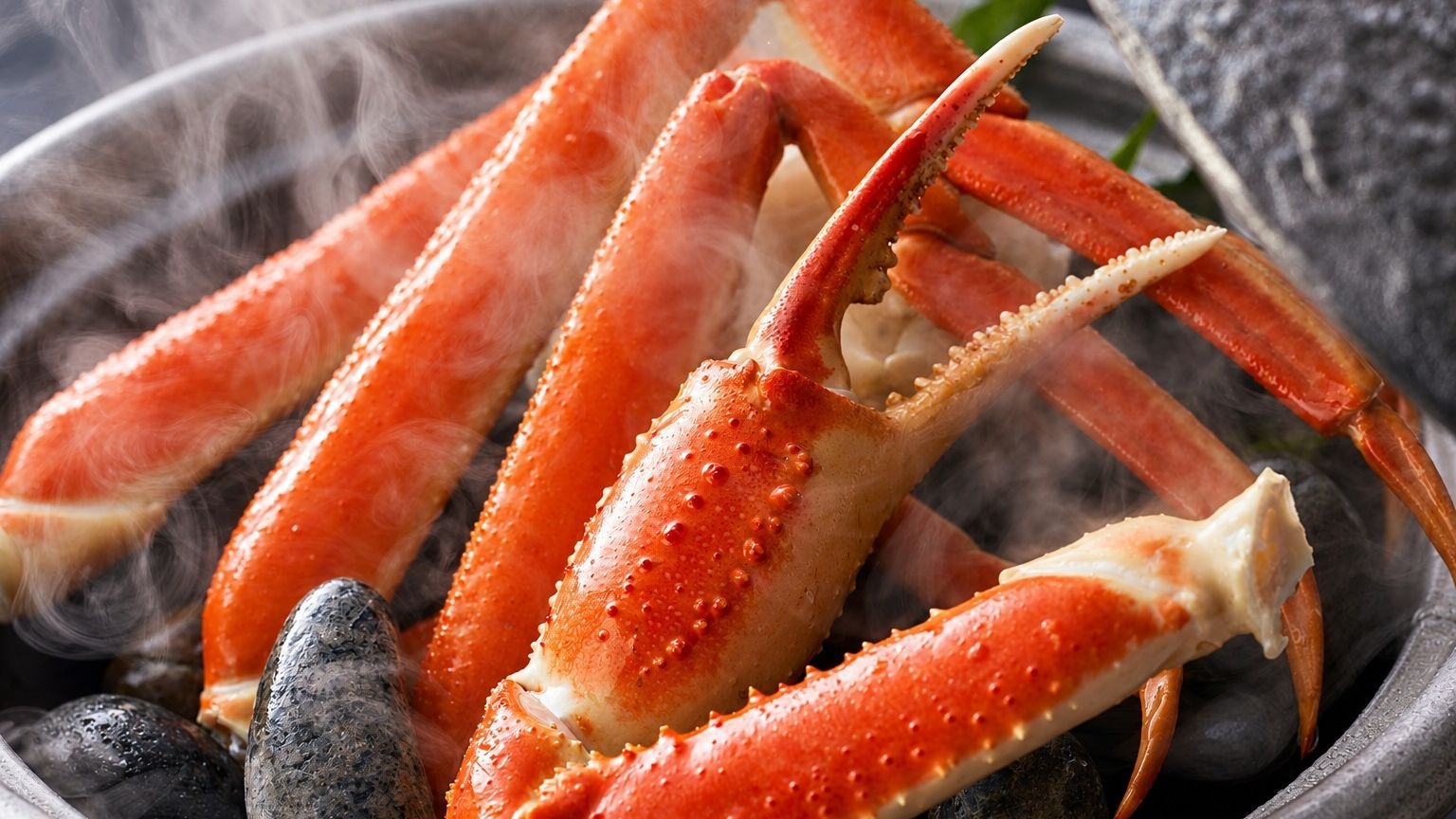 【瀬戸内を食す 極み会席】甘み豊かなずわい蟹・鮑・播磨牛・旬味覚を一席に｜絶景温泉×11のおもてなし