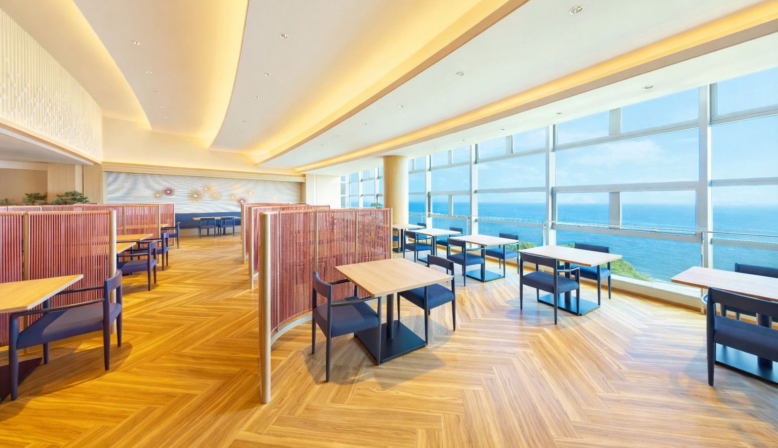 レストラン（2025年7月リニューアル）