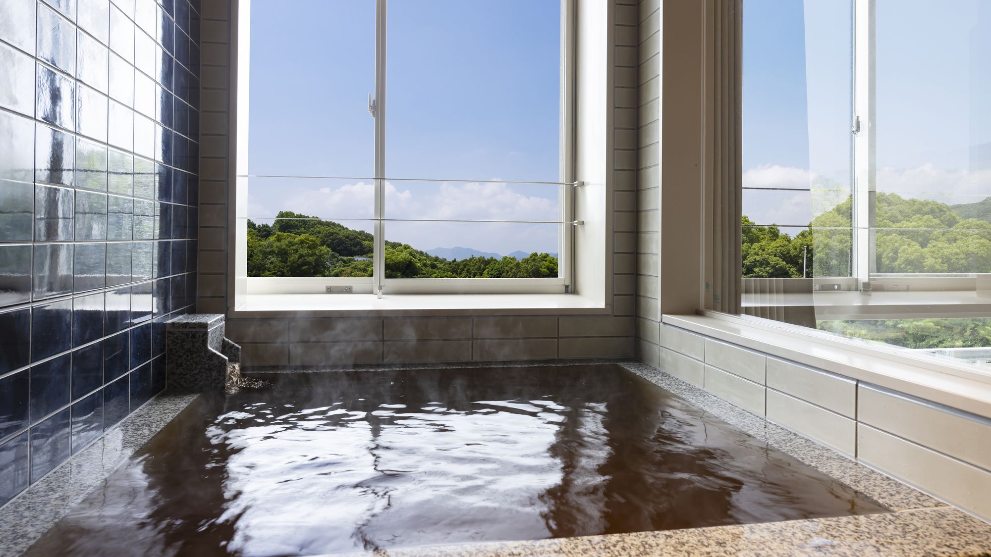 【温泉半露天風呂付】デラックスルーム