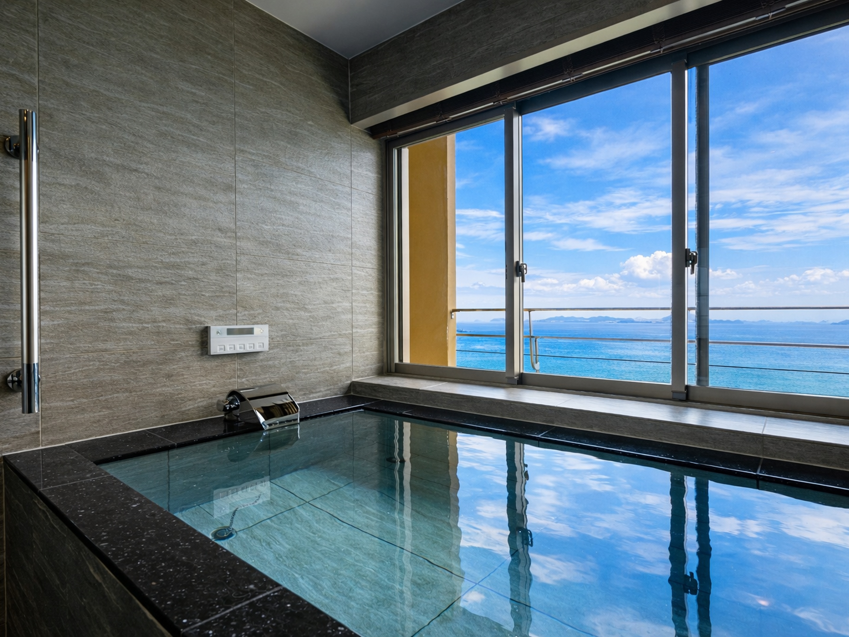 【瀬戸内オーシャンテラス】半露天風呂付 最上階プレミアムツイン