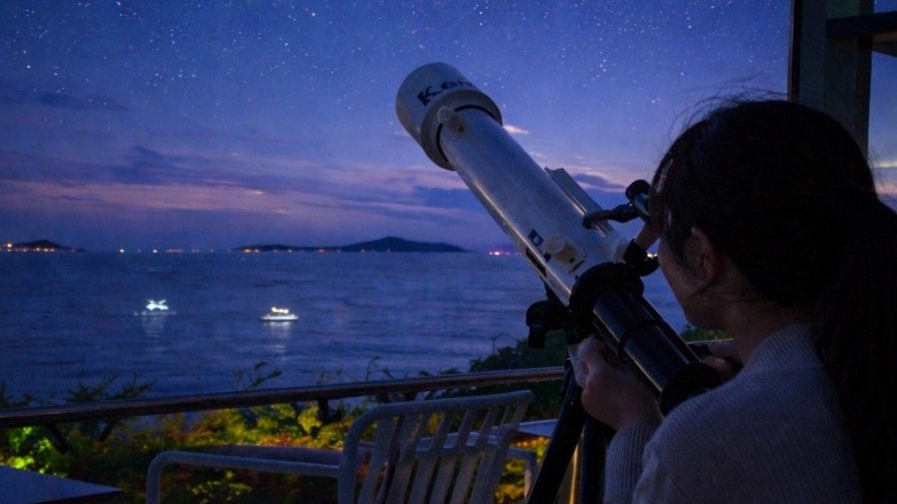 星降る夜を満喫！天体望遠鏡＆星空ガイドブック貸出