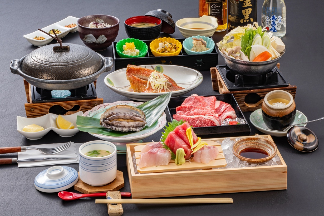 【選べるWメイン｜1泊2食】『鮑の酒蒸し』or『伊勢海老鬼殻焼』から選べる海の幸の極上グルメを堪能